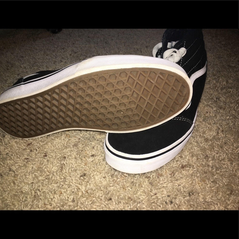 Vans Ward Hi Skate Shoes Black/White